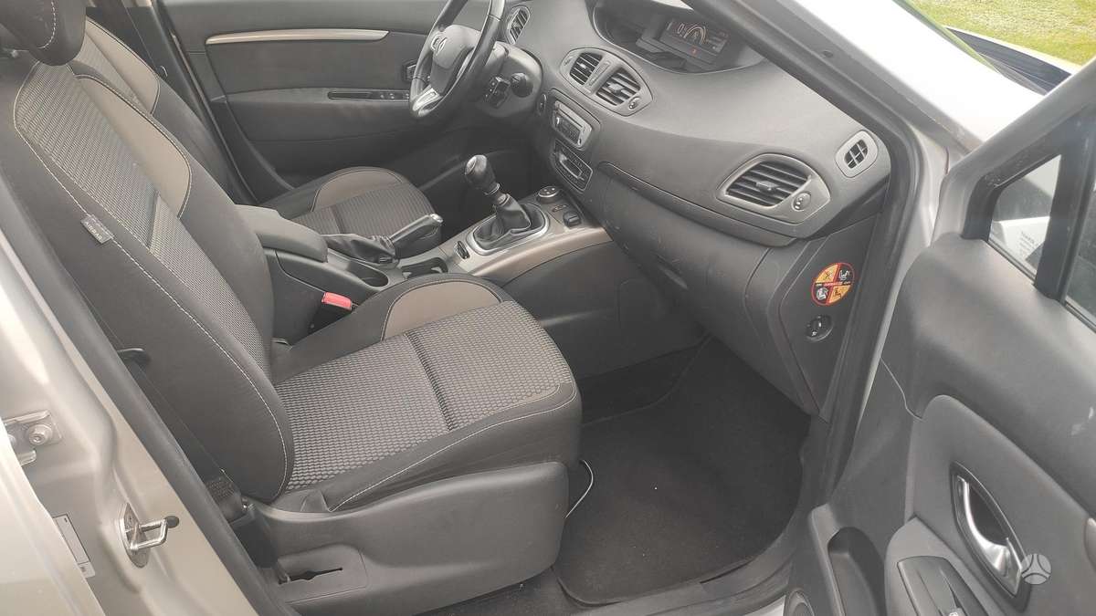 Renault Scenic, 1.2 l., Минивэн
