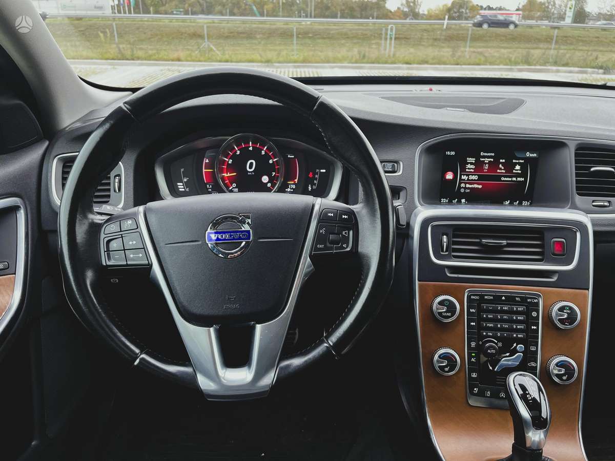 Volvo S60, 2.0 l., Седан
