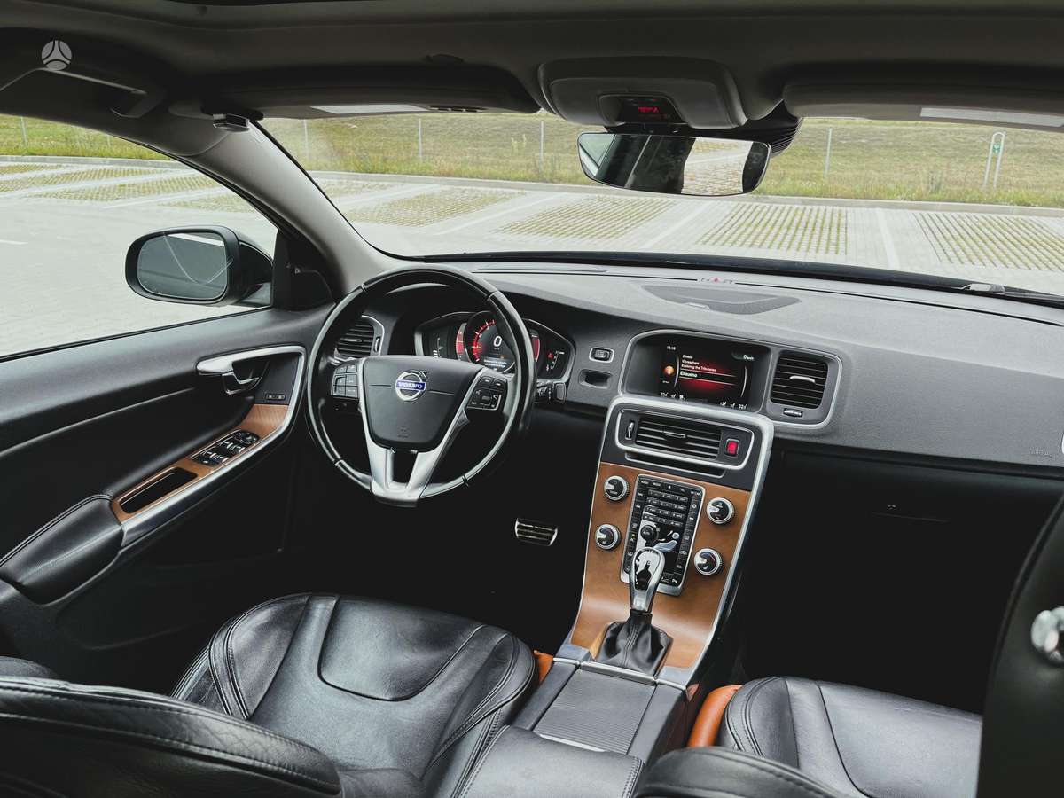 Volvo S60, 2.0 l., Седан