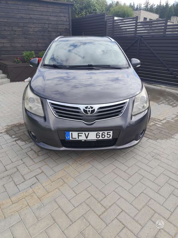 Toyota Avensis, 2.0 l., Универсал