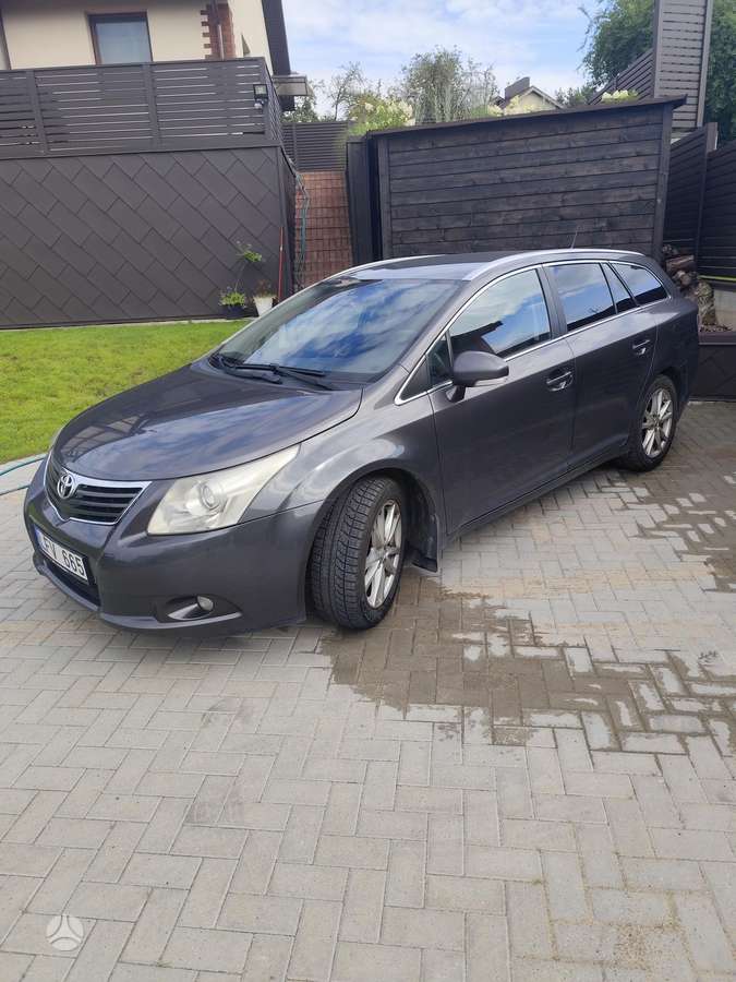 Toyota Avensis, 2.0 l., Универсал