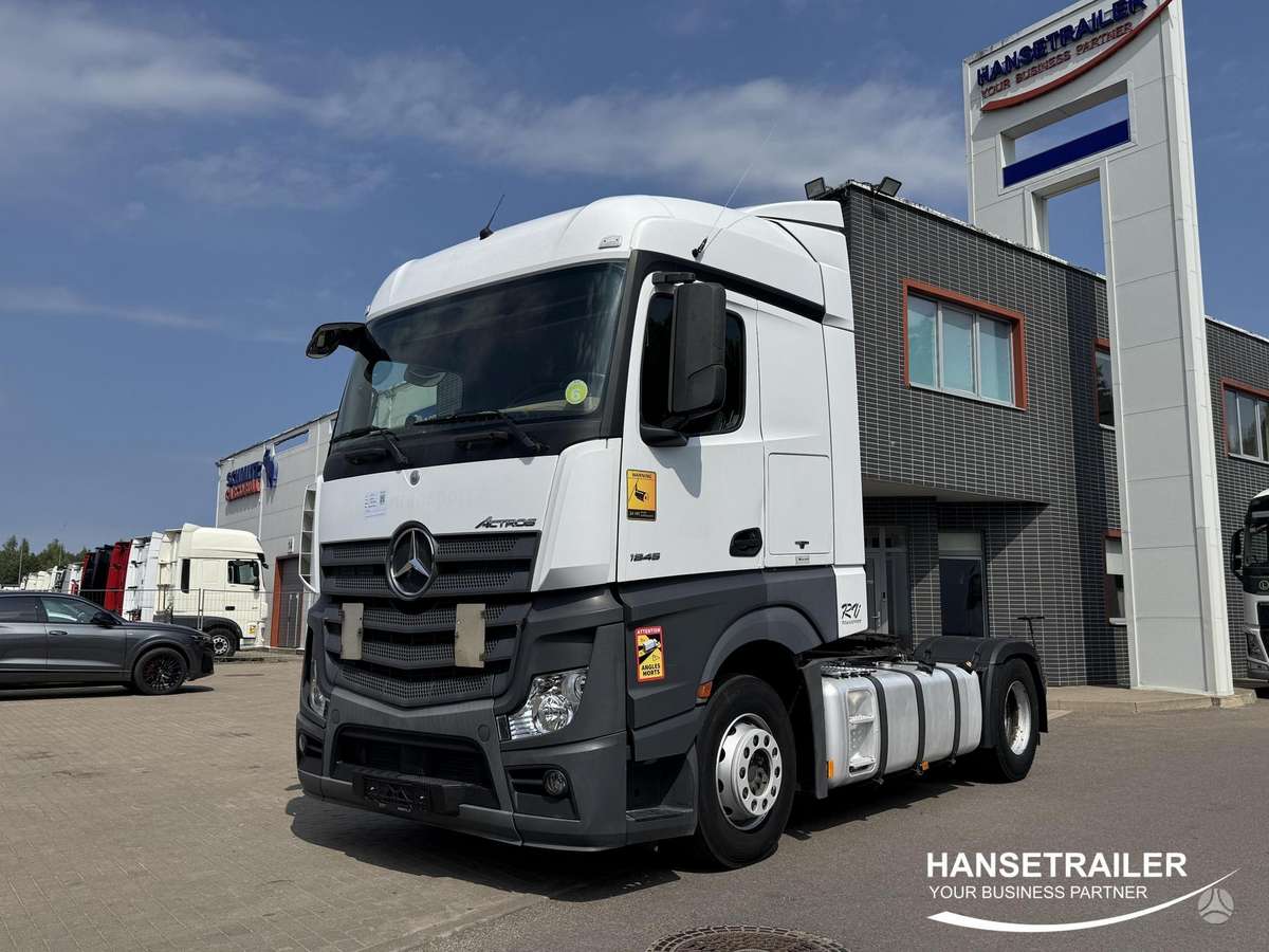 Mercedes-Benz Actros, double sleeper