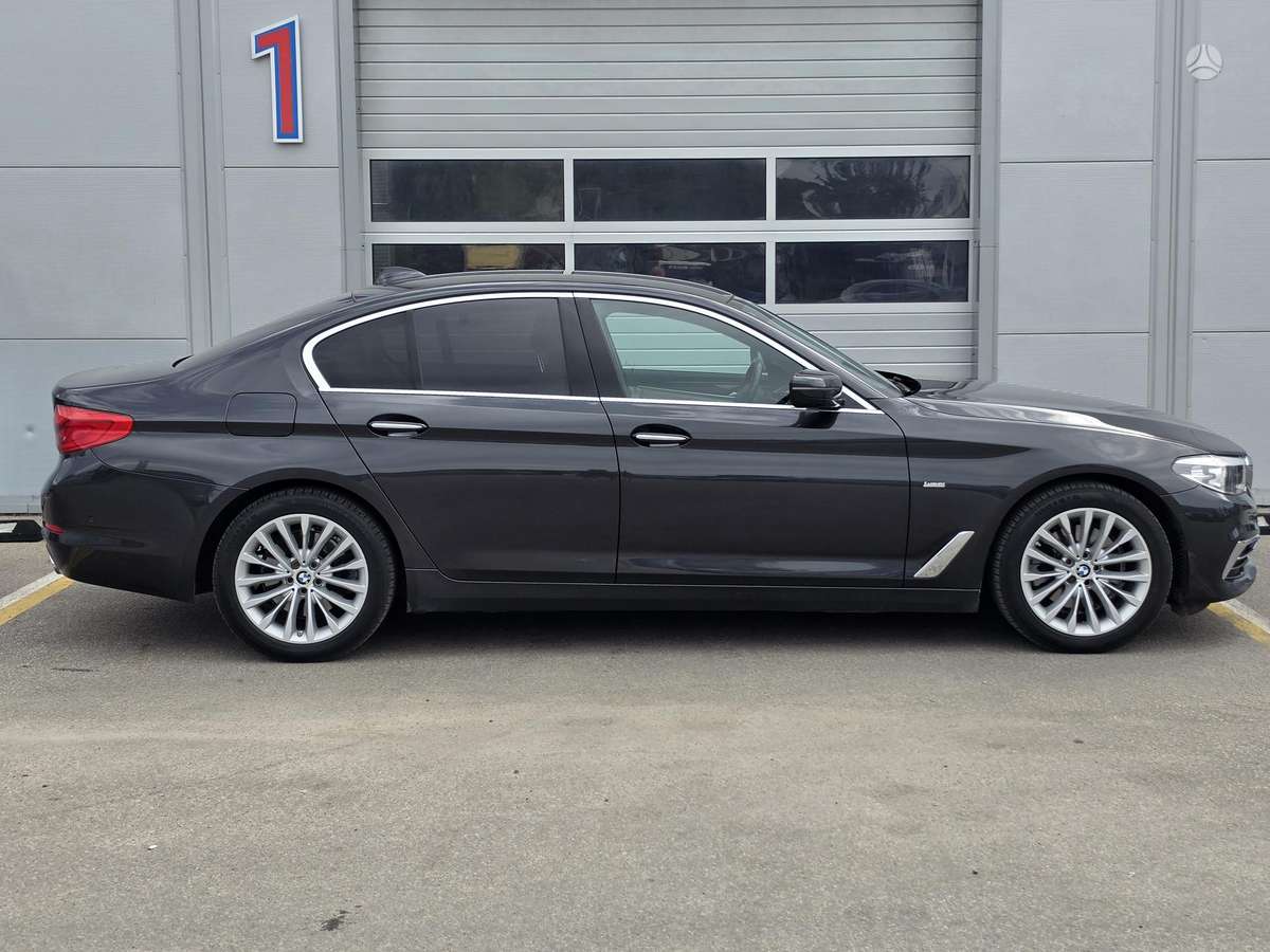 BMW 520, 2.0 l., Седан