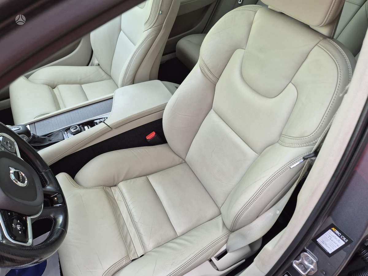 Volvo V90 Cross Country - 9
