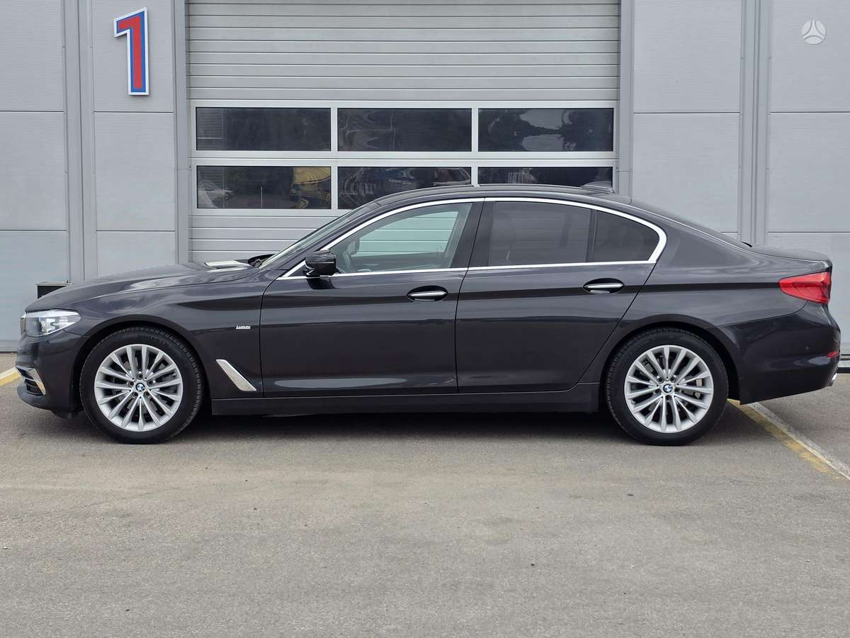 BMW 520, 2.0 l., Седан