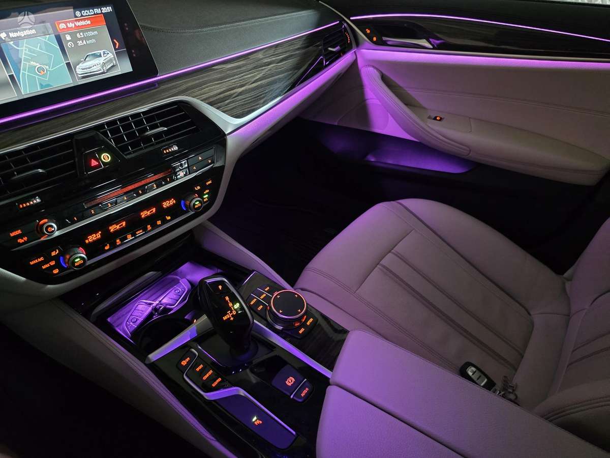 BMW 520, 2.0 l., Седан