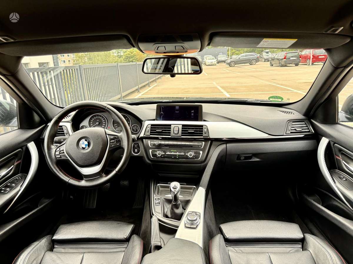 BMW 320, 2.0 l., Седан