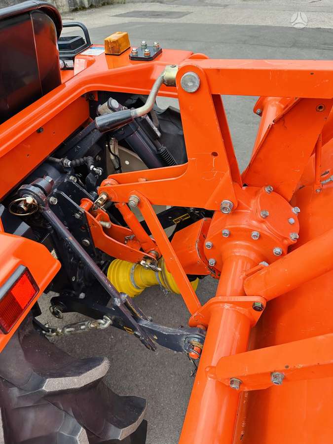 Hinomoto N200, tractors