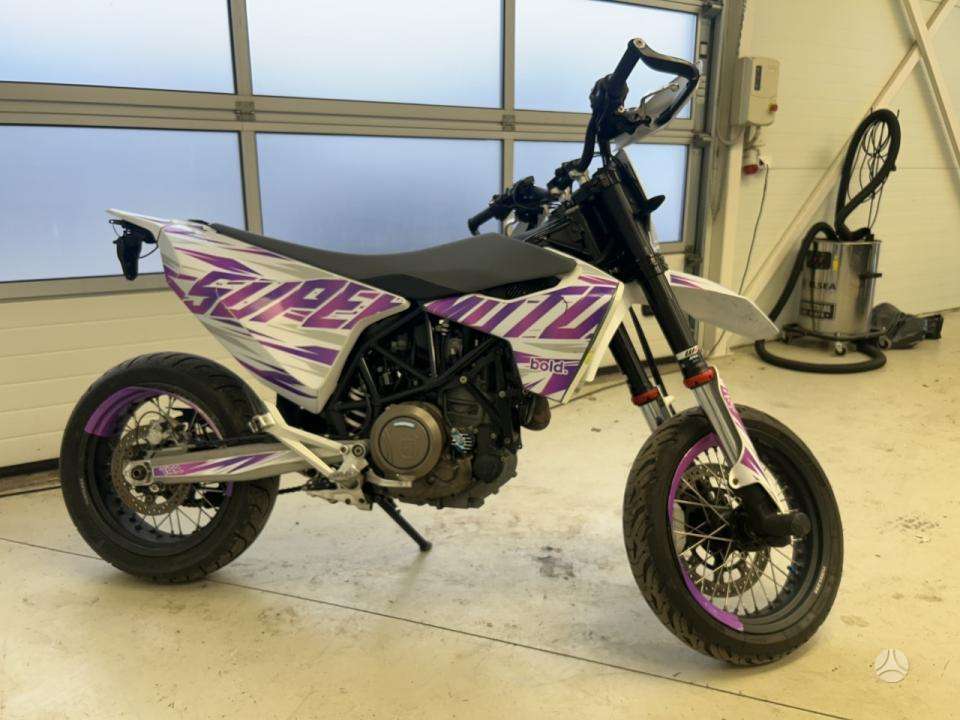 Husqvarna Enduro 693cc, enduro / adventure