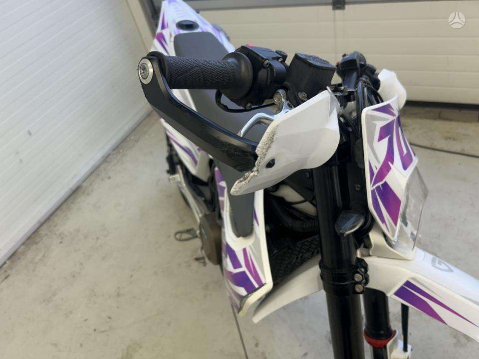 Husqvarna Enduro 693cc, enduro / adventure