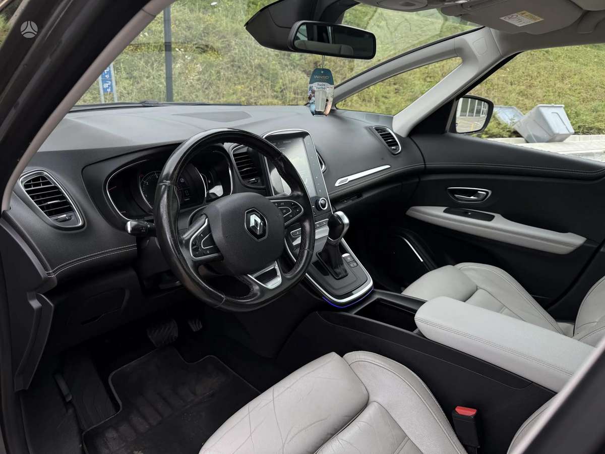Renault Scenic - 8