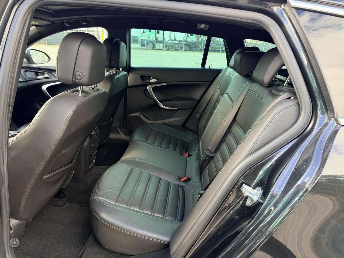 Opel Insignia, 2.0 l., Универсал