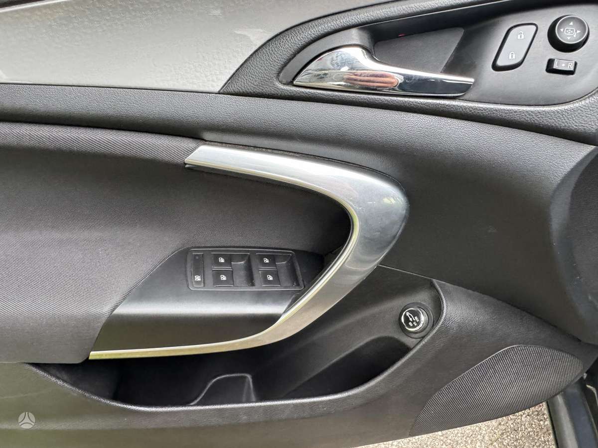 Opel Insignia, 2.0 l., Универсал