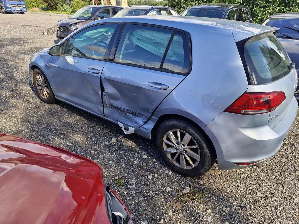 Volkswagen Golf - 7