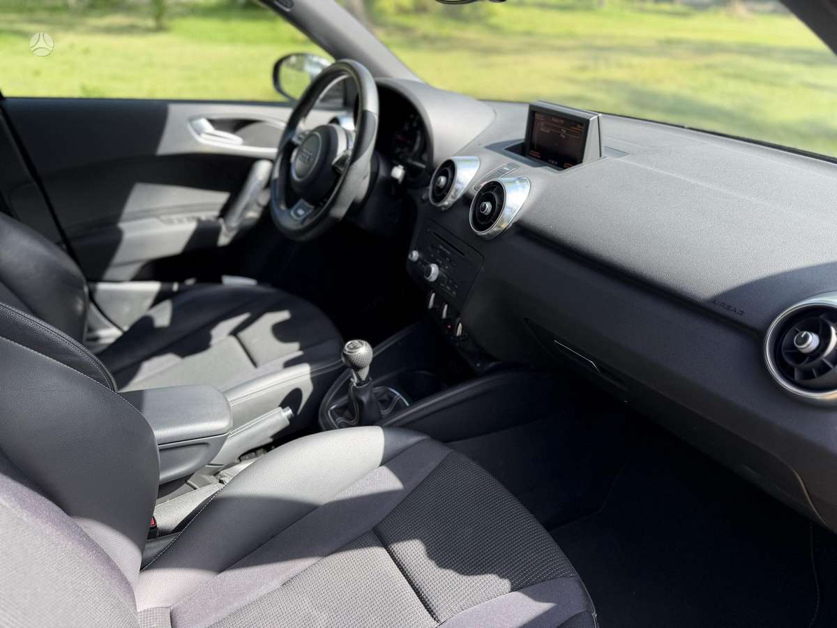 Audi A1 Sportback, 1.6 l., Хэтчбек