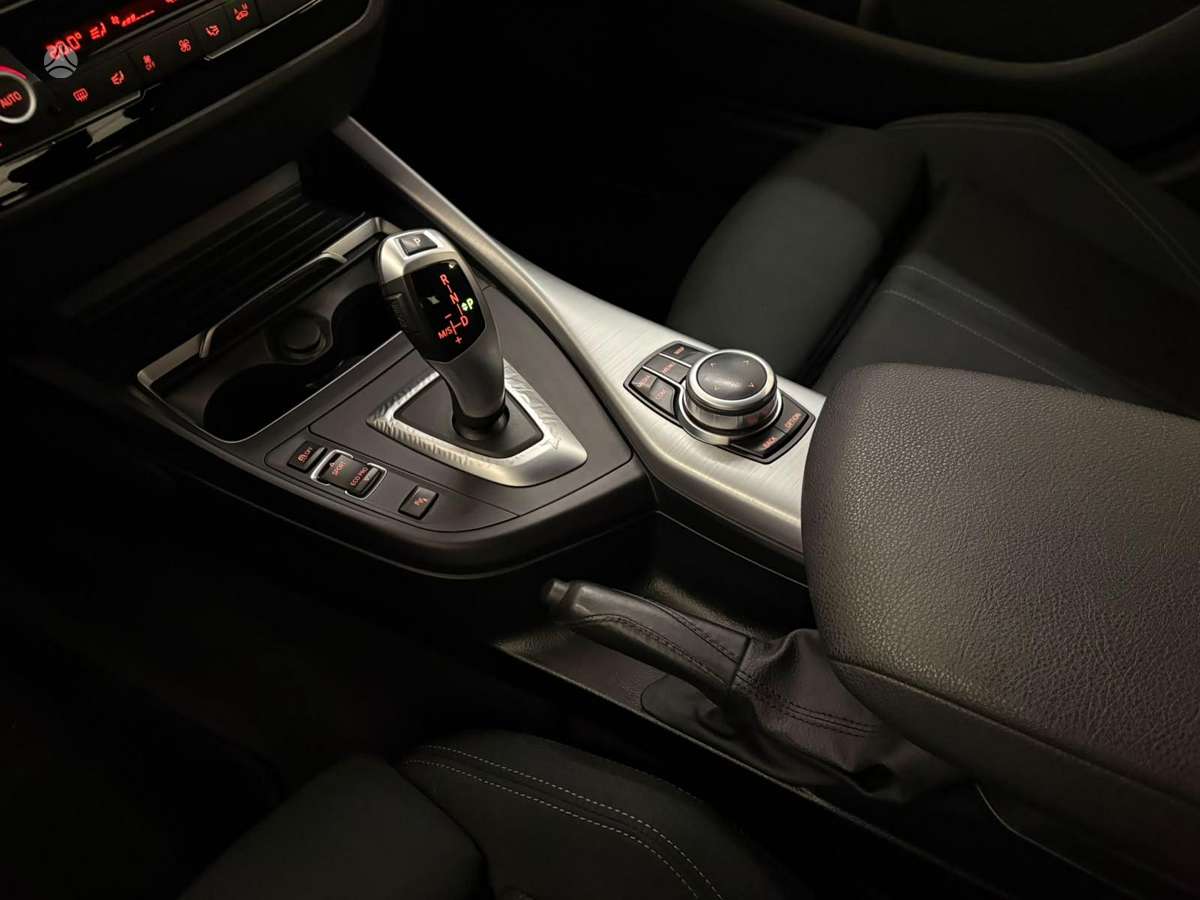 BMW 120, 2.0 l., Хэтчбек