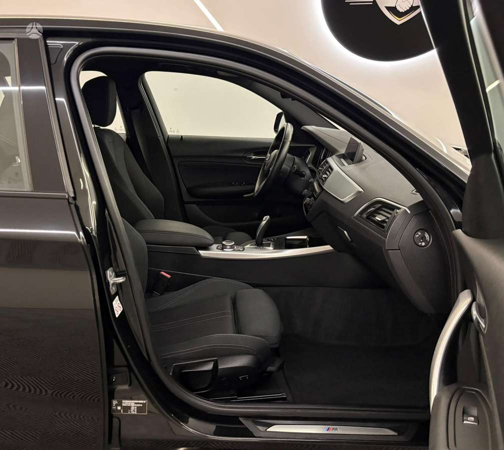 BMW 120, 2.0 l., Хэтчбек