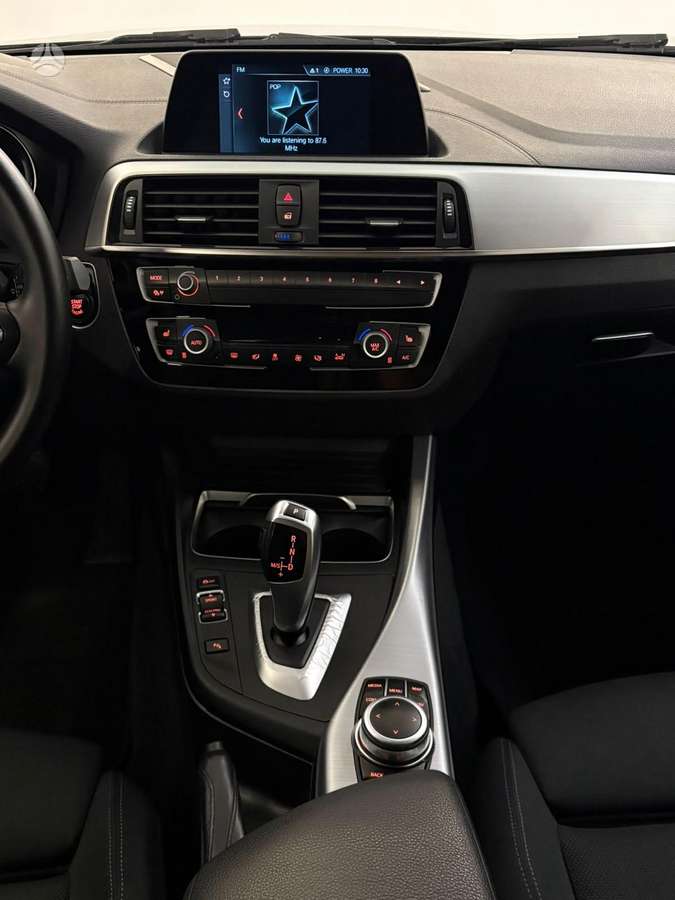 BMW 120, 2.0 l., hatchback