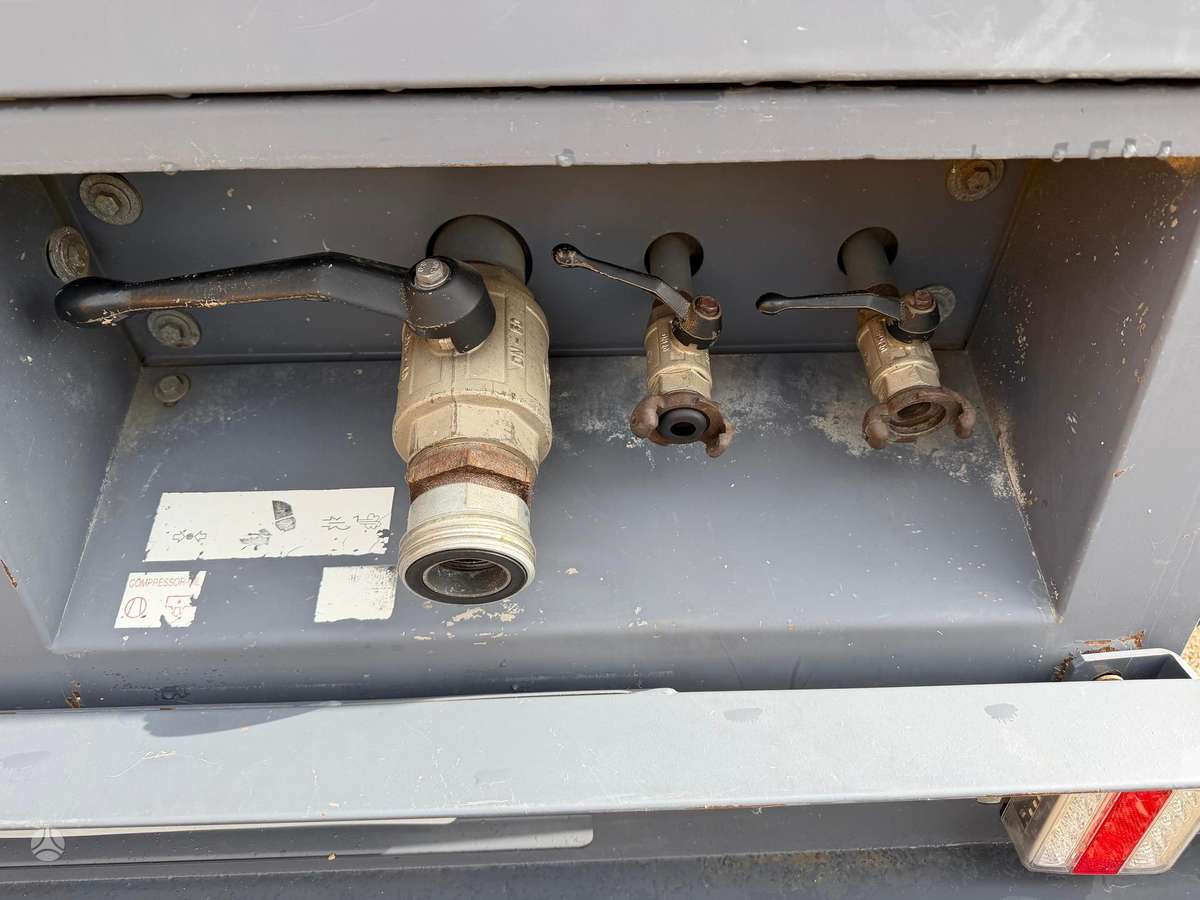 Atlas Copco XAHS347CD, компресcоры
