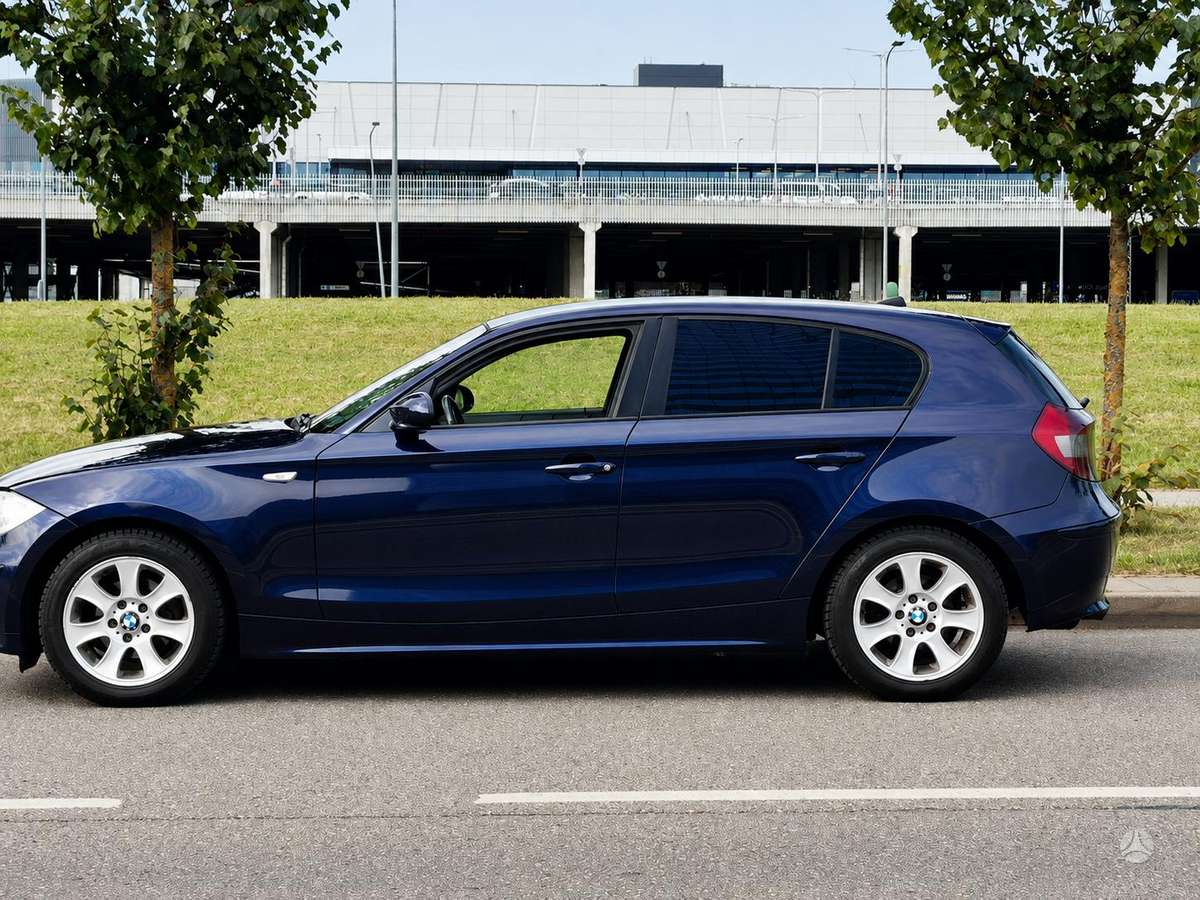 BMW 118, 2.0 l., Хэтчбек