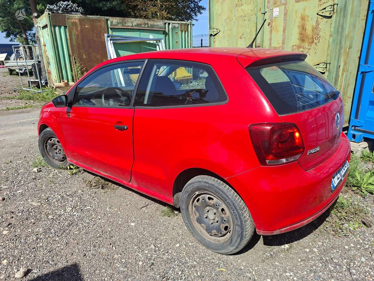 Volkswagen Polo - 2
