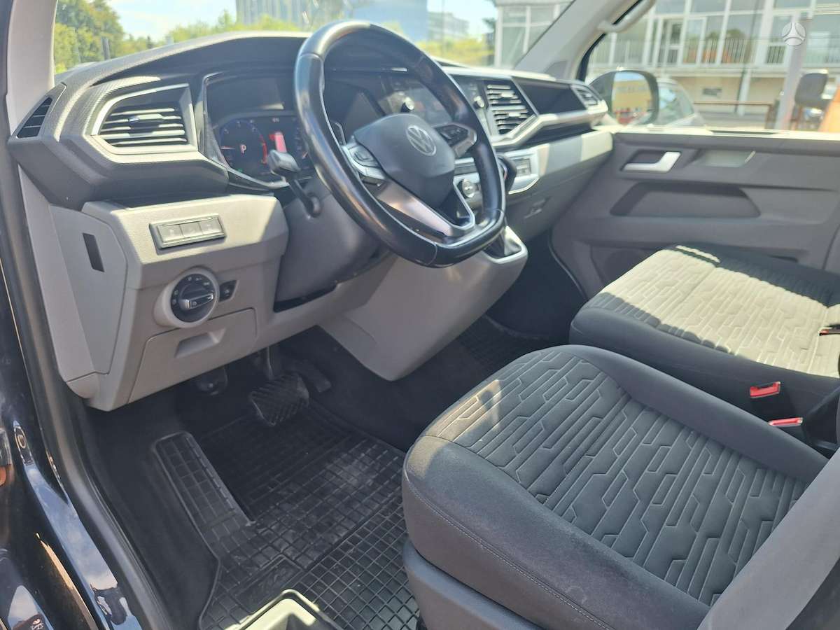 Volkswagen Caravelle - 8