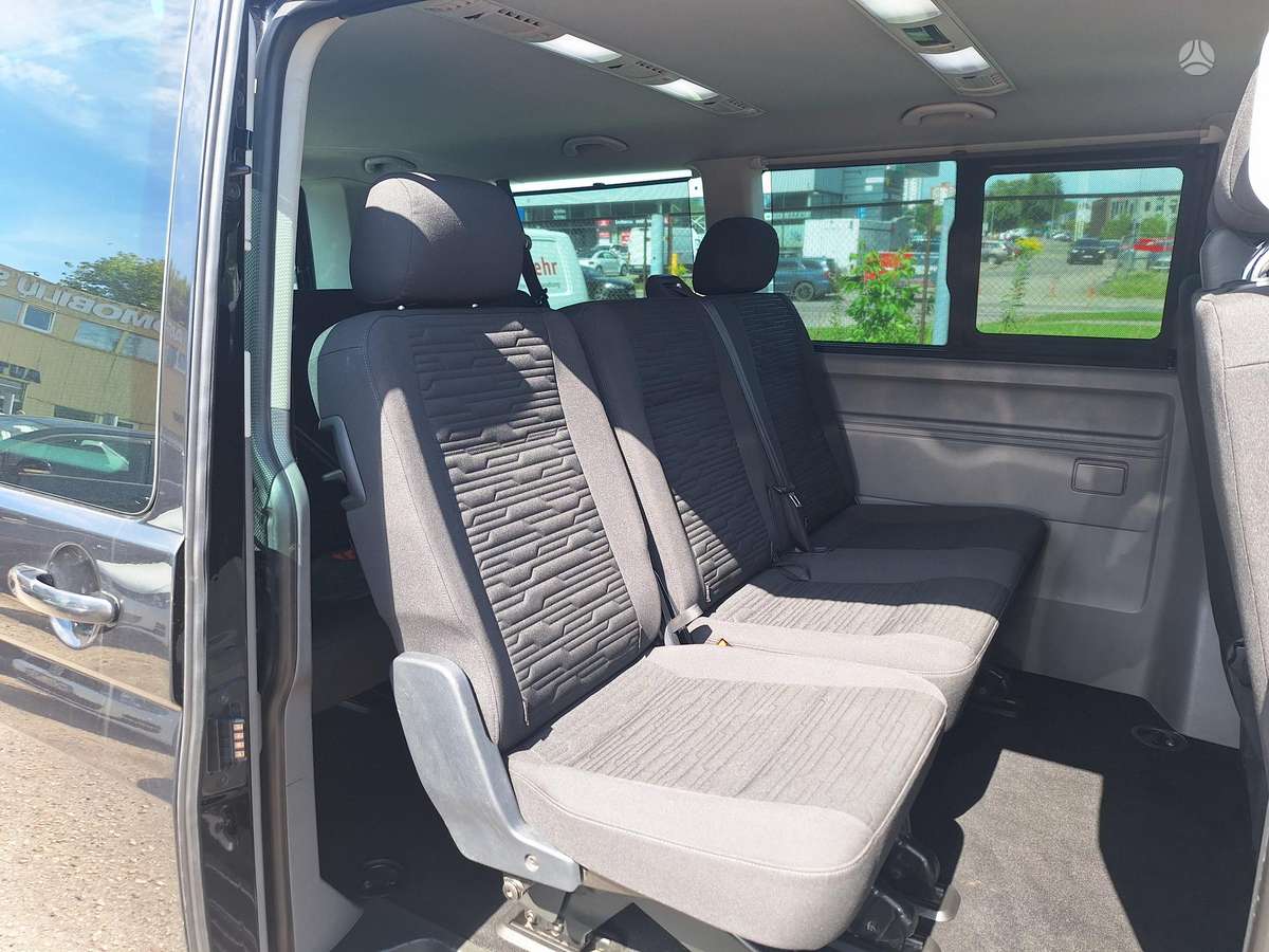 Volkswagen Caravelle - 10
