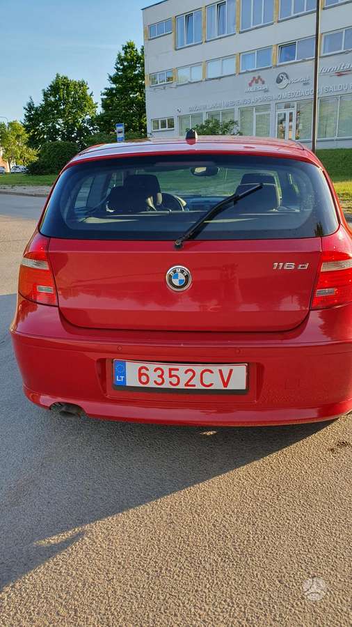 BMW 116, 2.0 l., hatchback