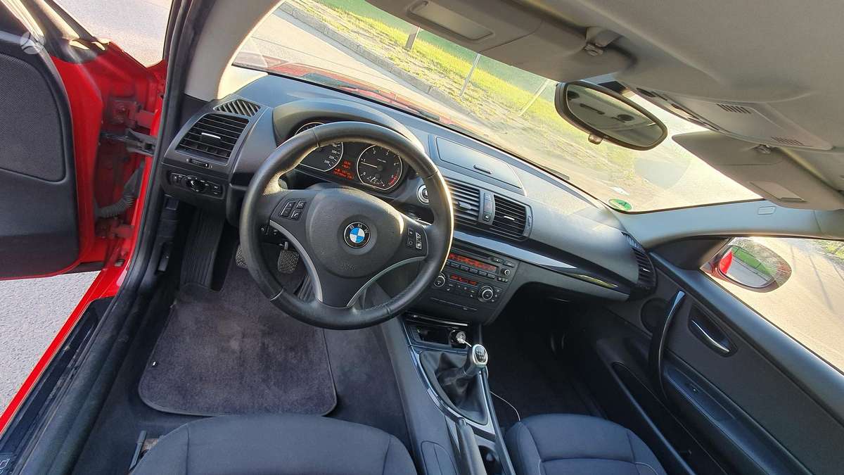 BMW 116, 2.0 l., hečbekas