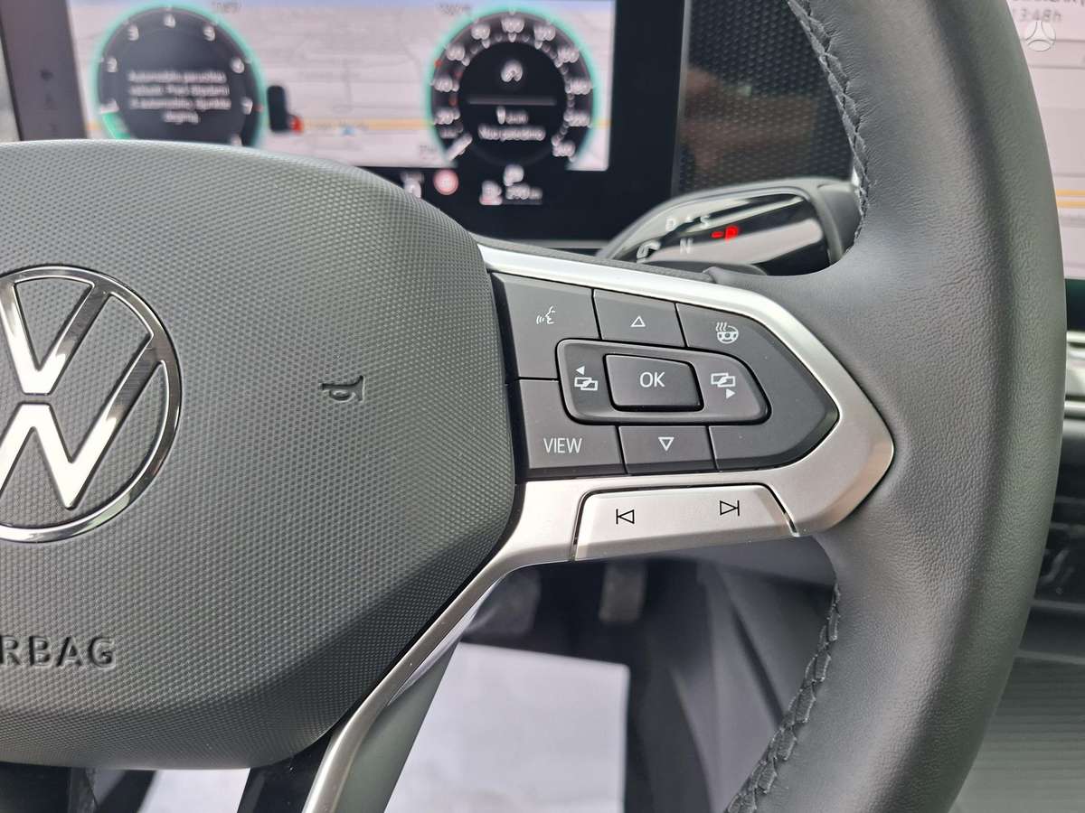 Volkswagen Passat - 12