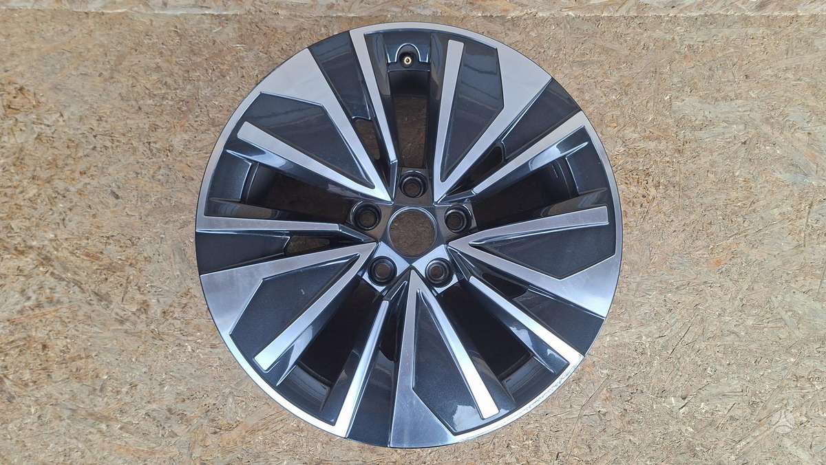 Skoda Superb, 3P0601025, Cen31418