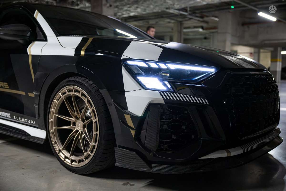 Audi RS 3, 2.5 l., Седан