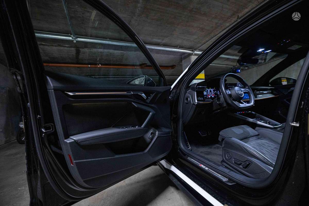 Audi RS 3, 2.5 l., Седан