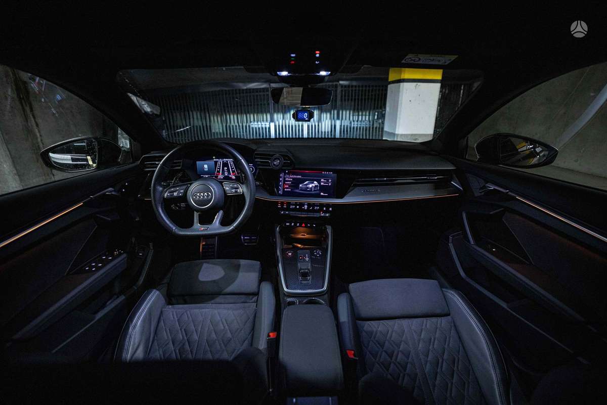 Audi RS 3, 2.5 l., Седан
