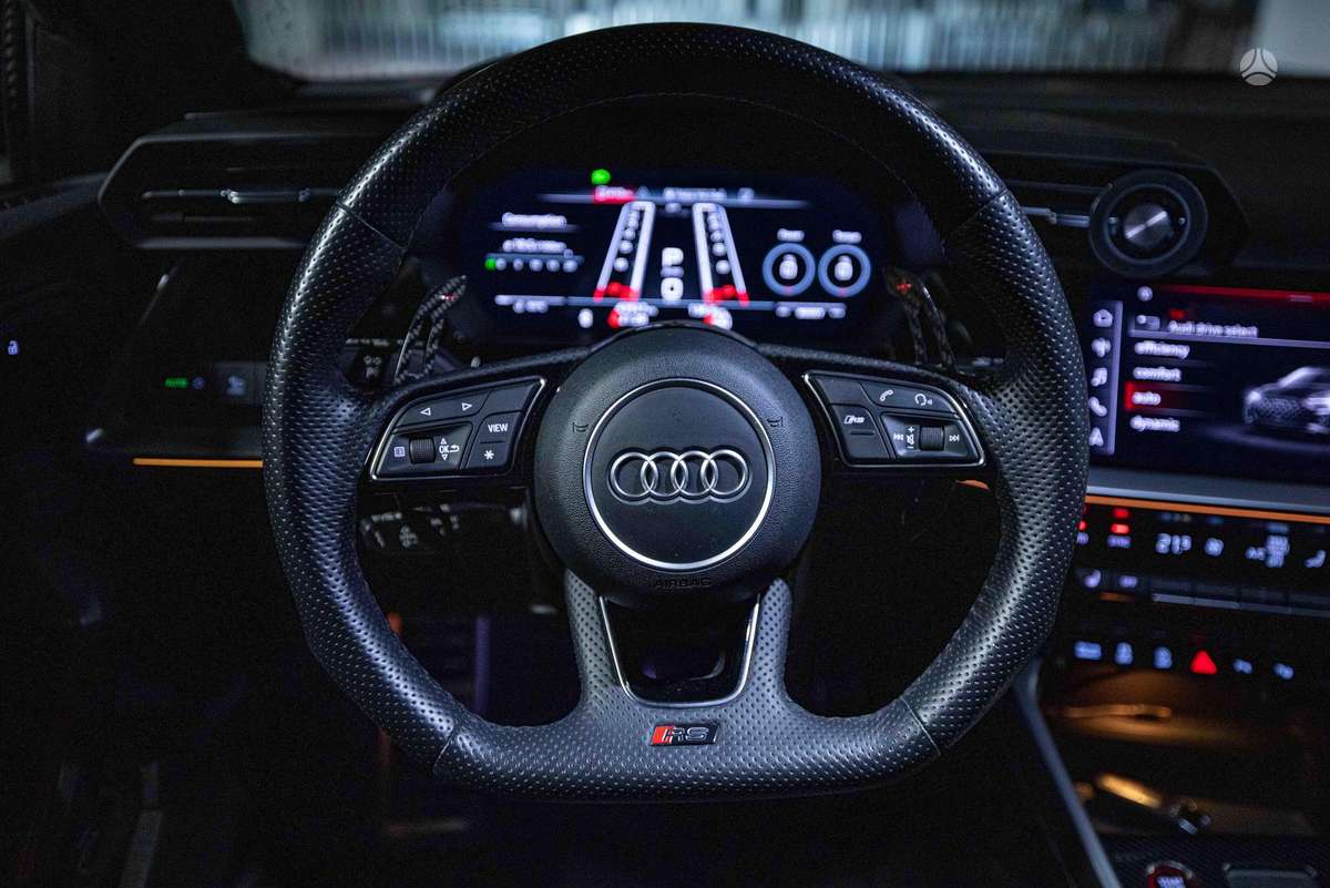 Audi RS 3, 2.5 l., Седан