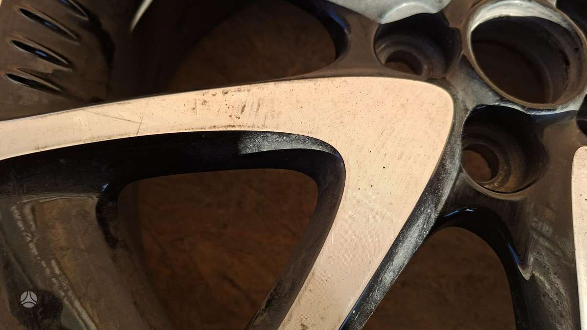 Toyota Yaris Cen31450