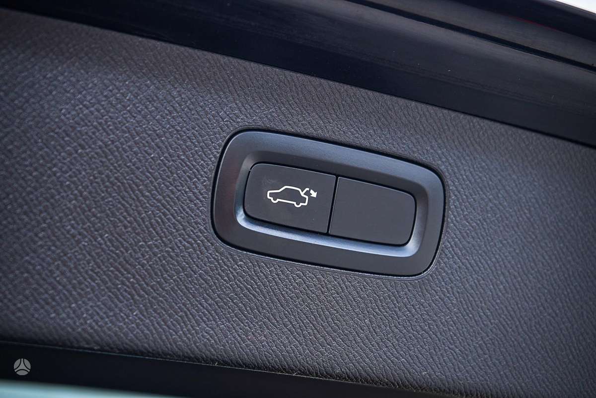 Volvo XC90 - 11