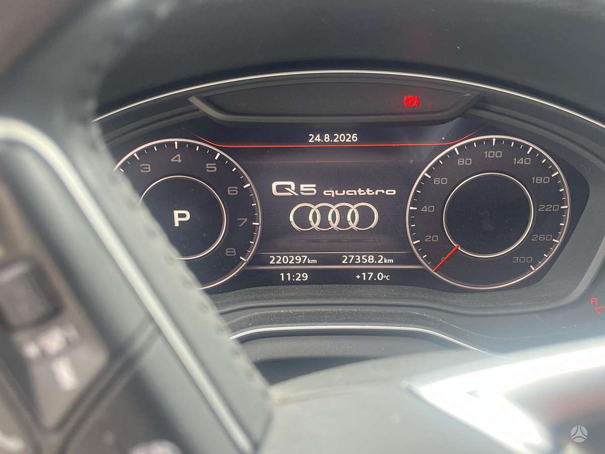 Audi Q5, 2.0 l., Минивэн