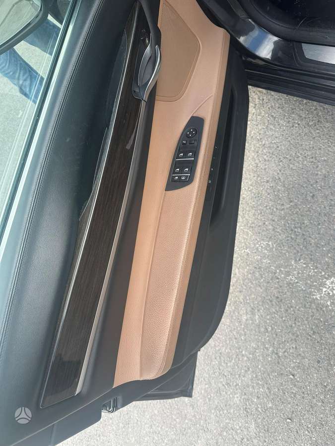 BMW 740, 3.0 l., Седан