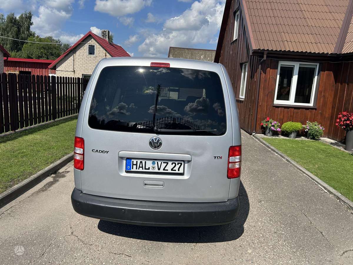 Volkswagen Caddy Maxi - 4
