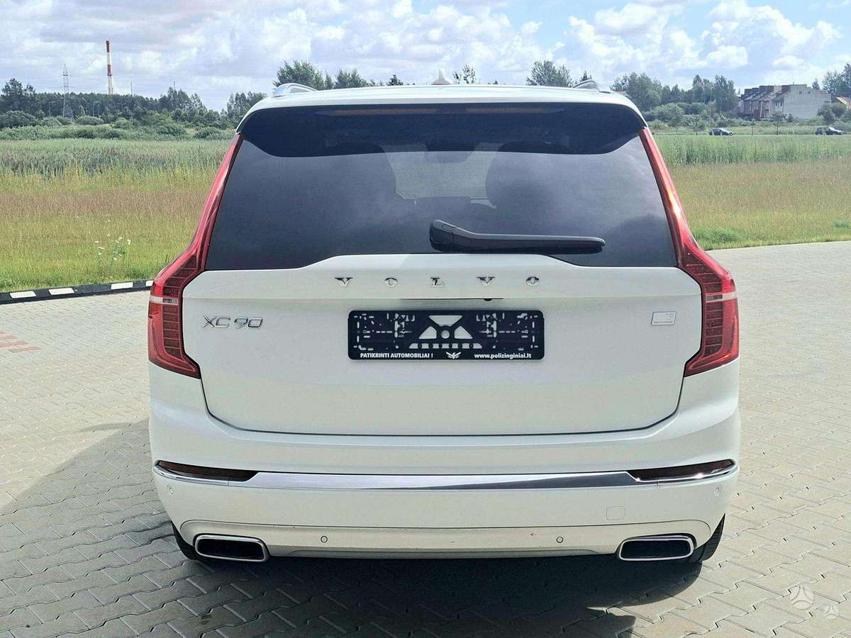 Volvo XC90 - 8
