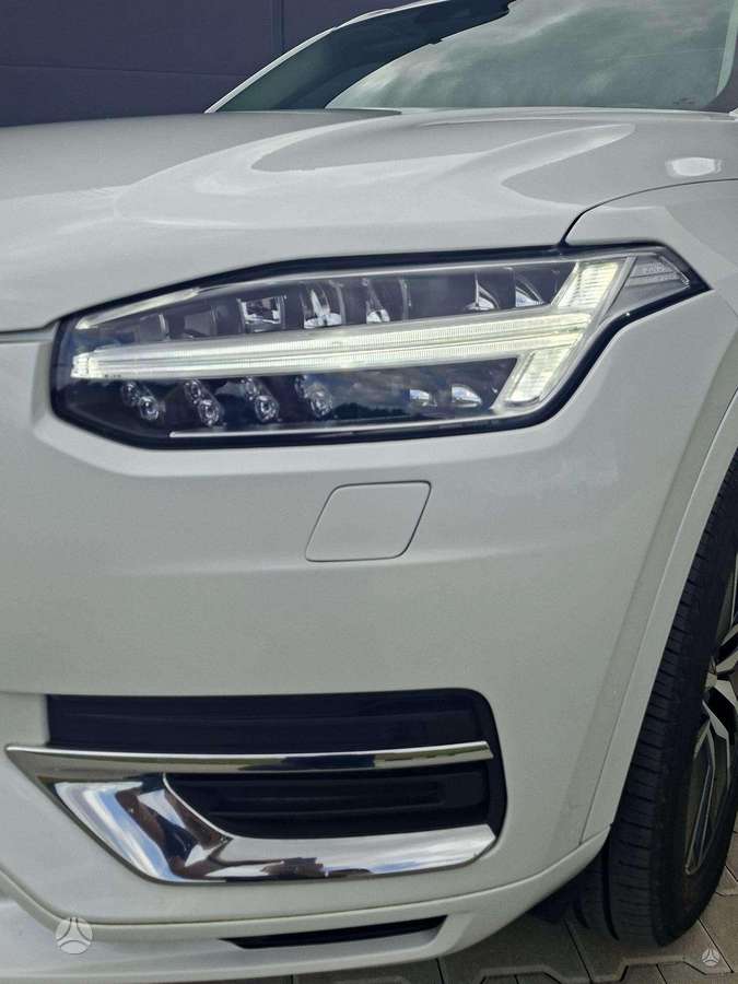 Volvo XC90 - 12
