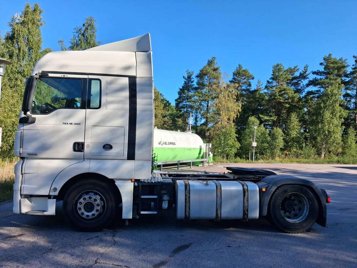 MAN TGX-460, double sleeper