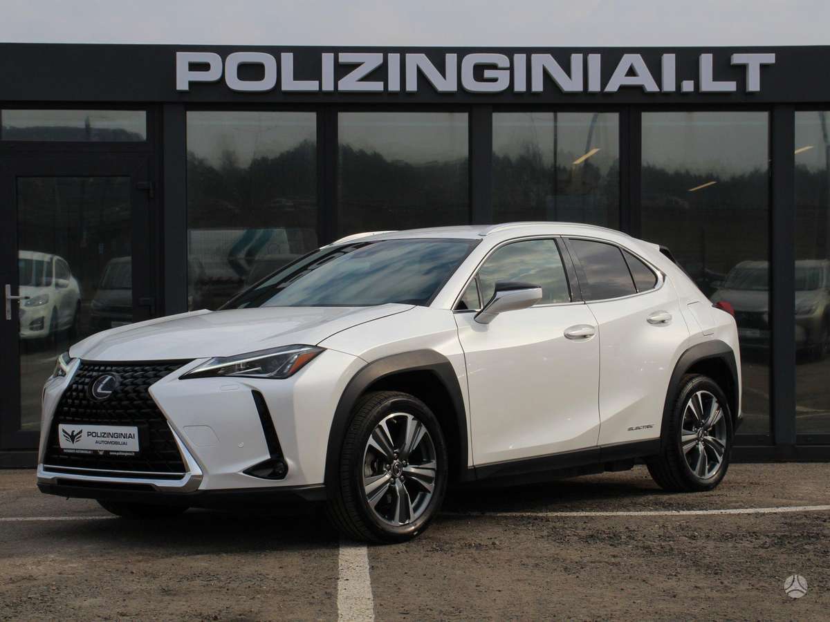 Lexus UX 300e, off-road / crossover