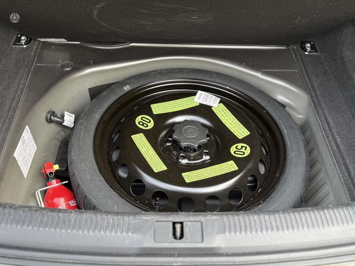 Audi A4, 1.8 l., Седан