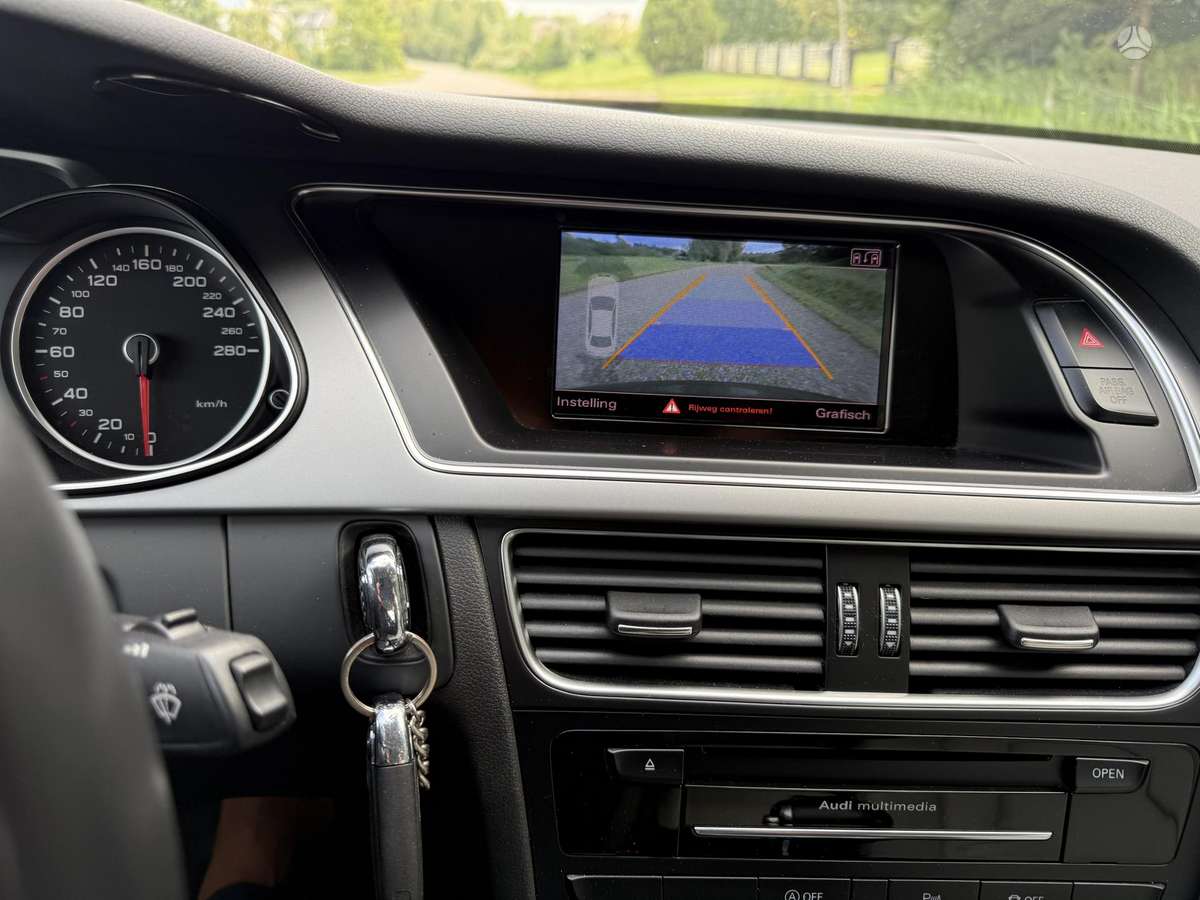 Audi A4, 1.8 l., Седан