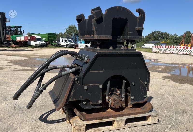 Caterpillar CPV75, CW40, vibrator / compactor