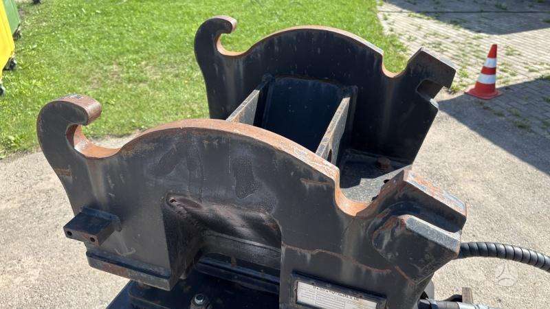 Caterpillar CPV75, CW40, vibrator / compactor