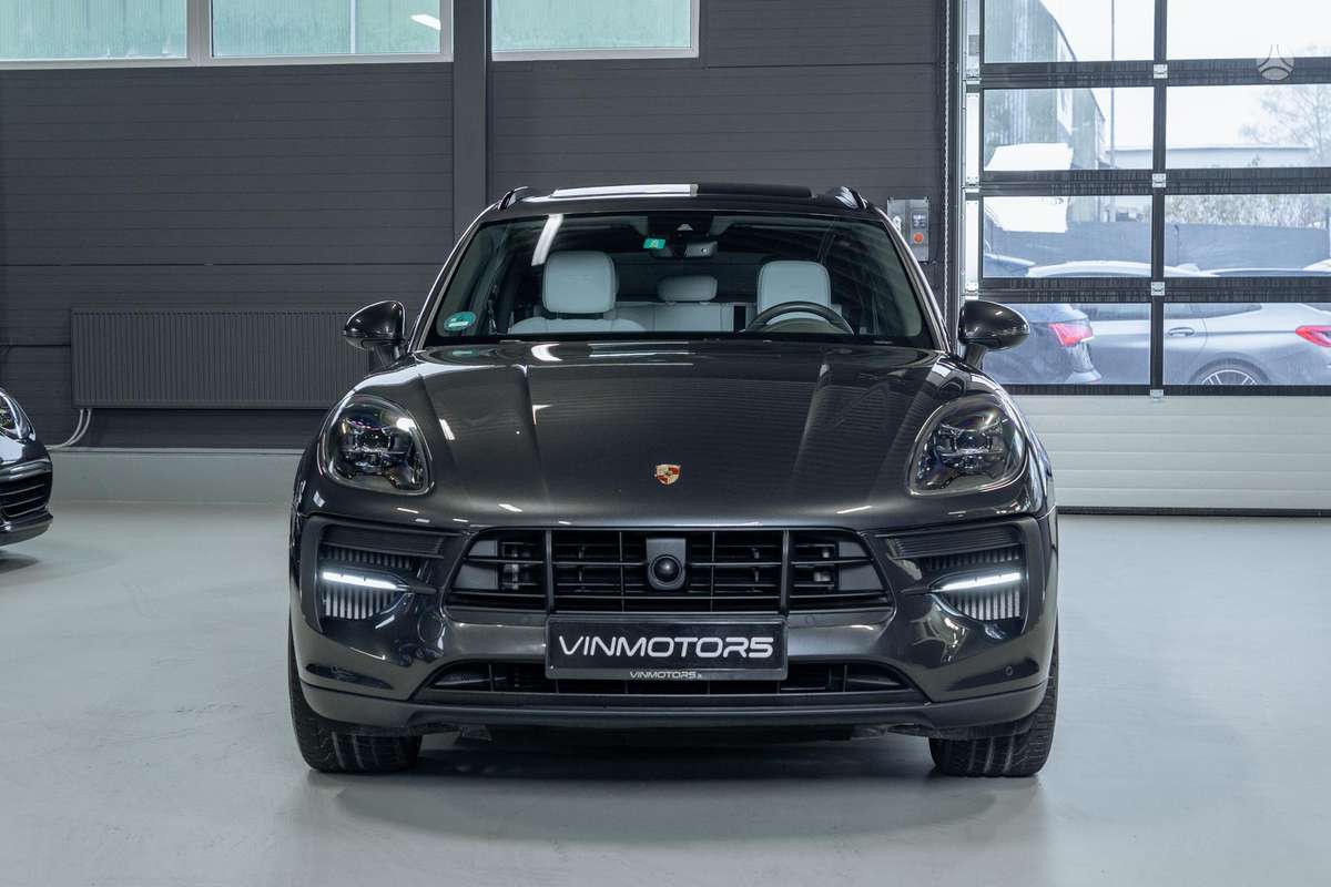 Porsche Macan - 2