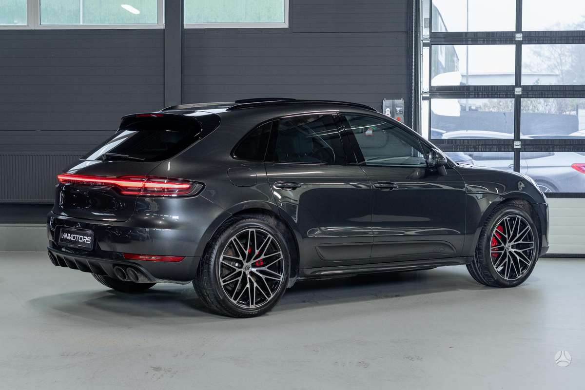 Porsche Macan - 4